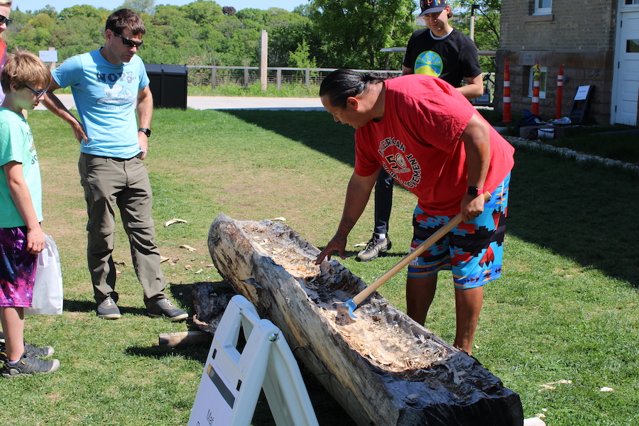 Dugout canoe artist Mat Pendelton, 2021-22 NAAIR Artist at Dakota Omnichye.